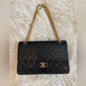 Authentic RARE CHANEL CC Double flap matelesse chain handbag EUC Navy Blue!!!!